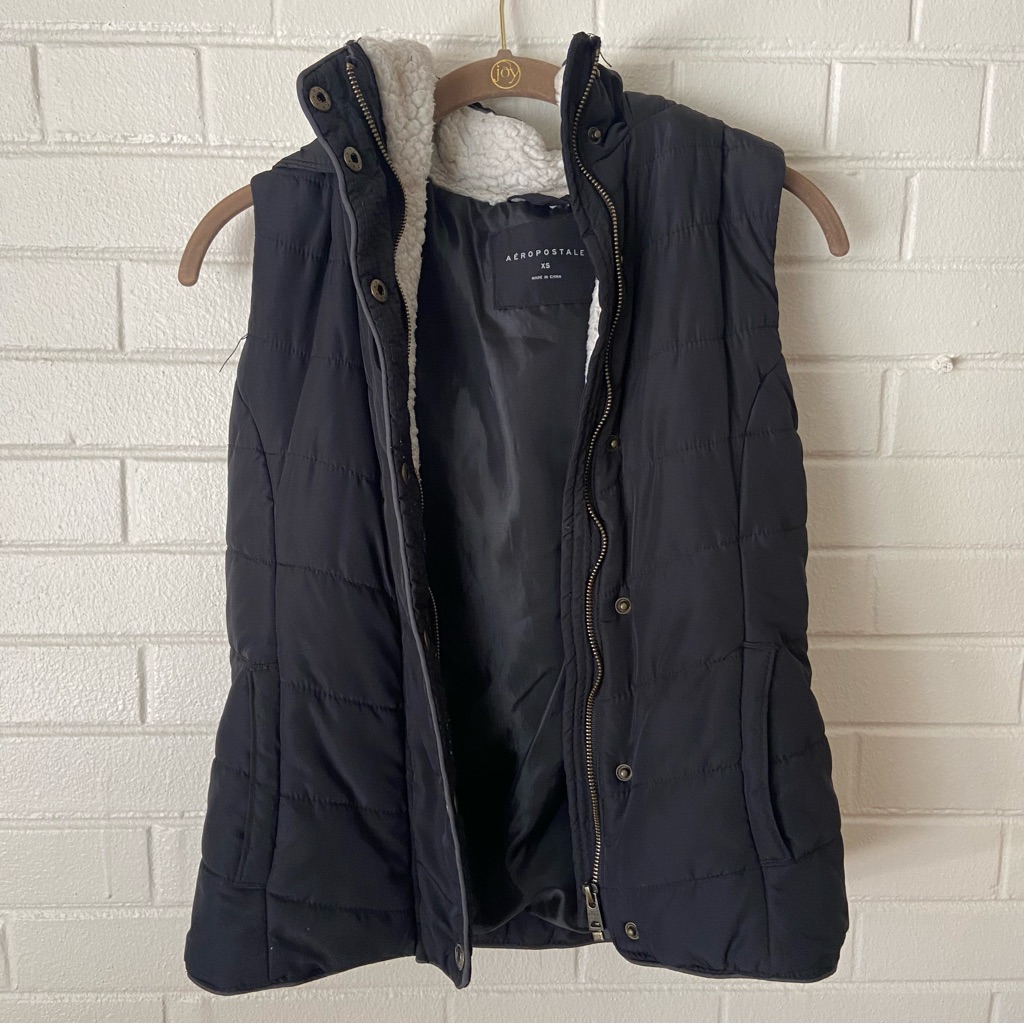 Aropostale Sherpa-Lined Puffer Vest